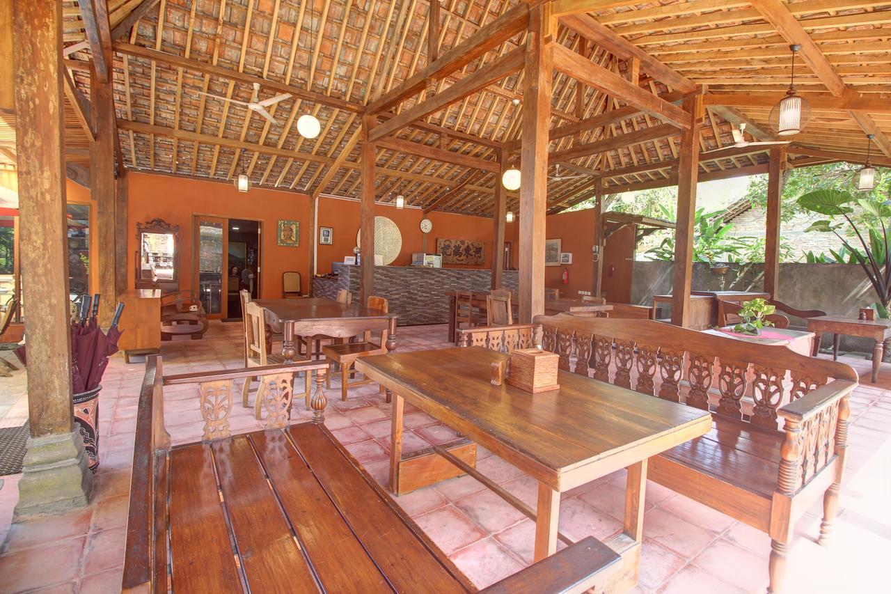 Cempaka Villa Magelang Exterior photo